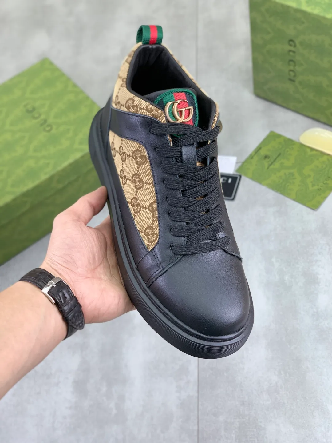 Men's men's shoes 💰P440💰 [New model] (GUCCI) official website's latest 🎁🎁casual and fashionable men's shoes 👟, hot style 💥 style is simple and elegant, exclusive for trendy men. Unique official website's latest brand double G elements Original 👑Gucci decoration, fashionable and generous, the fabric is original frosted calfskin✅Fully imported first-layer pigskin lining, the official website specifies wear-resistant, lightweight original rubber casual outsole, the classic model is taken in real life🎬38-44 2️⃣ colors available